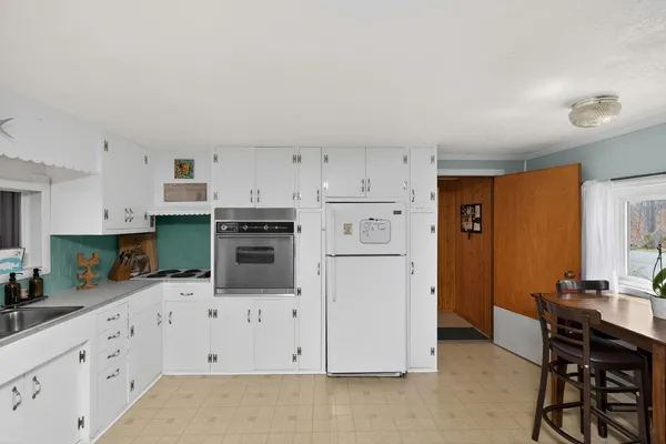 $495,000 | 68258 Cassopolis Road, Edwardsburg, MI 49112
