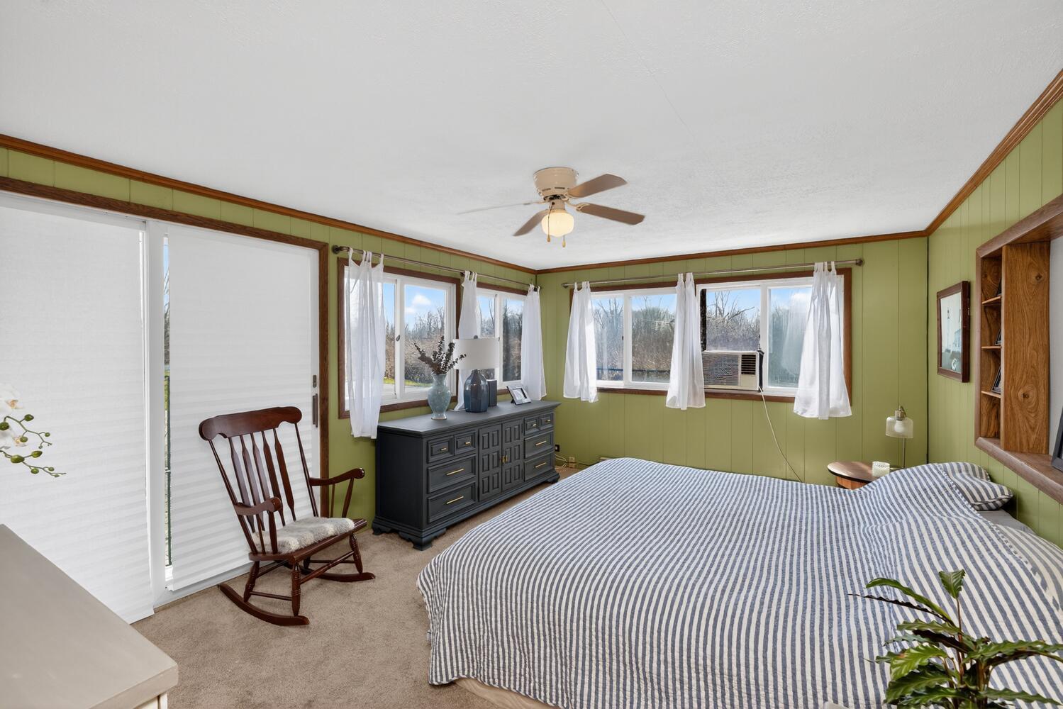 68258 Cassopolis Road Edwardsburg, MI 49112 - Photo 15 of 36 68258 Cassopolis Rd-large-015-029-Bedroo