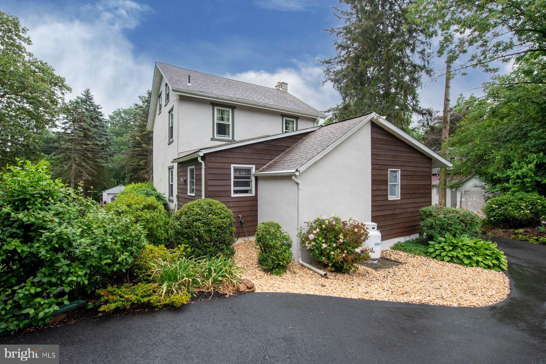 13 Sycamore Road Barto, PA 19504 - Photo 4 of 47 Back Left corner