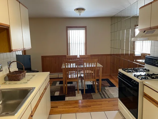 $173,000 | 270 Regency Park Drive, Unit 270, Agawam, MA 01001