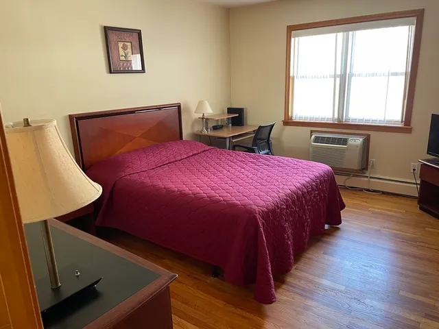 $173,000 | 270 Regency Park Drive, Unit 270, Agawam, MA 01001