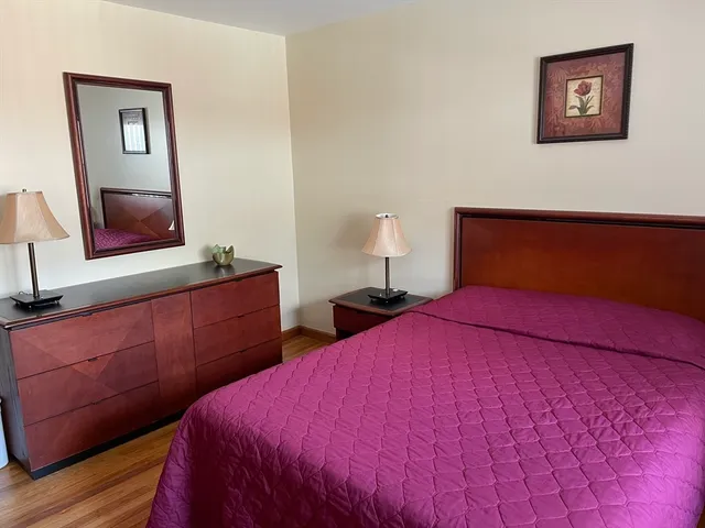 $173,000 | 270 Regency Park Drive, Unit 270, Agawam, MA 01001