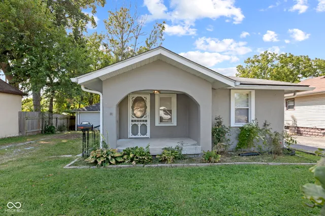$184,900 | 340 North Eaton Avenue, Indianapolis, IN 46219