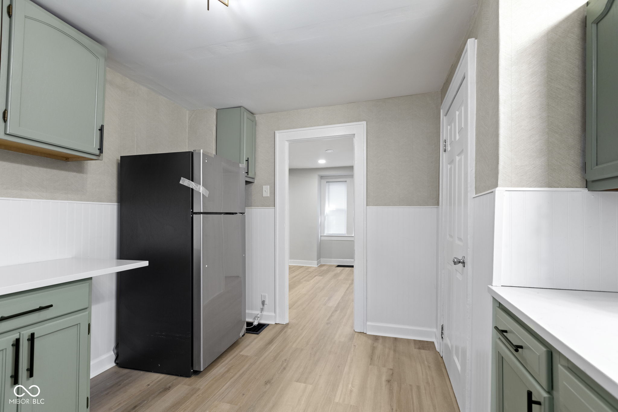 340 North Eaton Avenue Indianapolis, IN 46219 - Photo 10 of 17