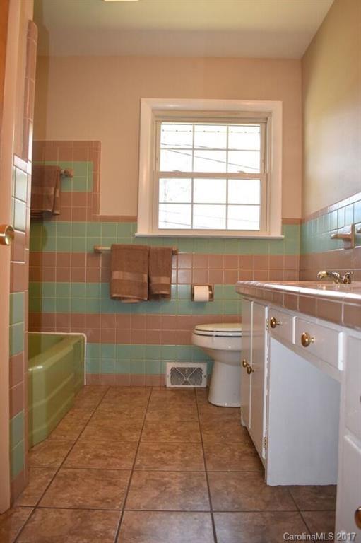 1903 Long Shoals Road Lincolnton, NC 28092 - Photo 14 of 22 Gallery Image 14