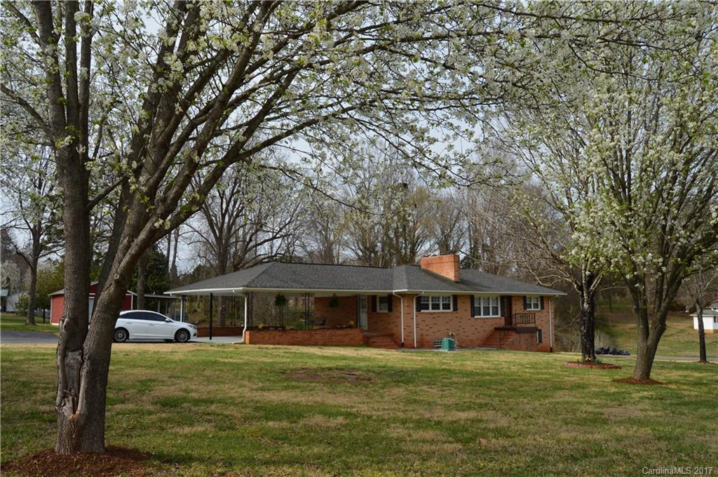 1903 Long Shoals Road Lincolnton, NC 28092 - Photo 4 of 22 Gallery Image 4