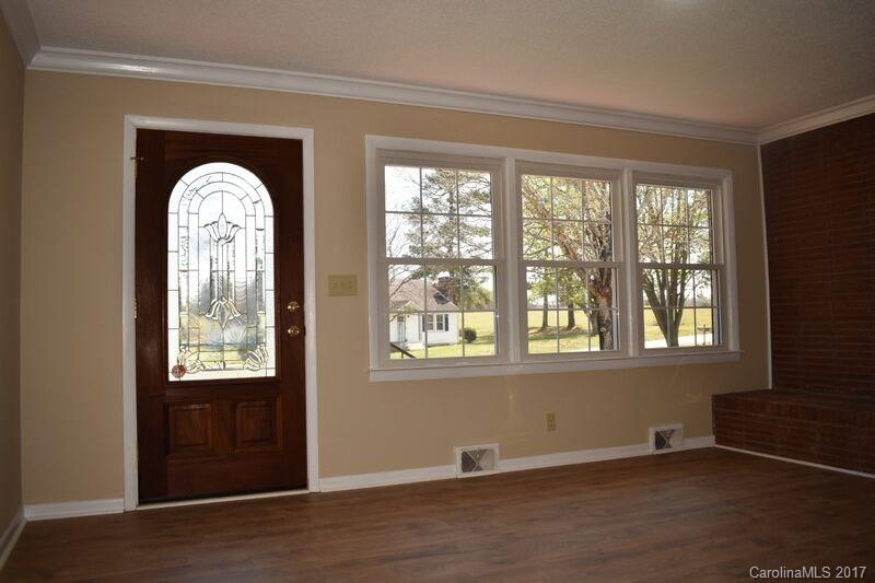 1903 Long Shoals Road Lincolnton, NC 28092 - Photo 5 of 22 Gallery Image 5