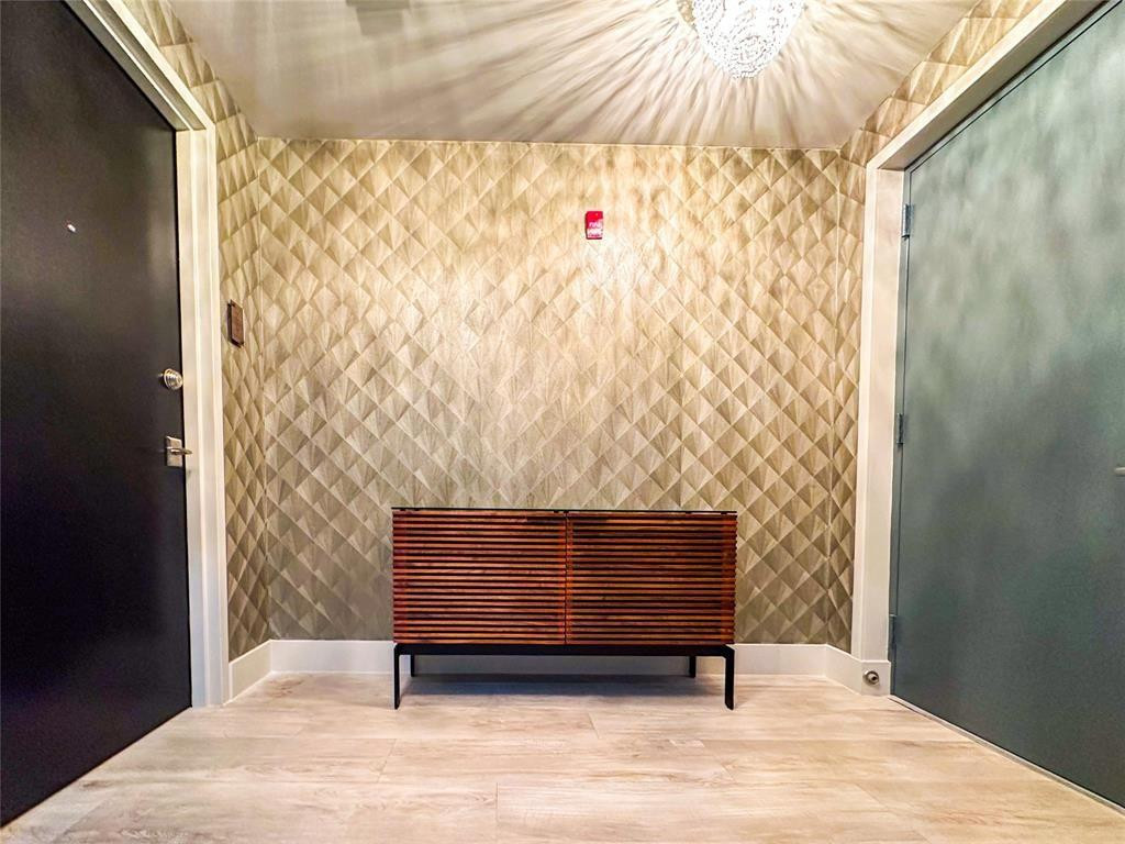 2101 South Surf Road, Unit 2C Hollywood, FL 33019 - Photo 21 of 23 Foyer