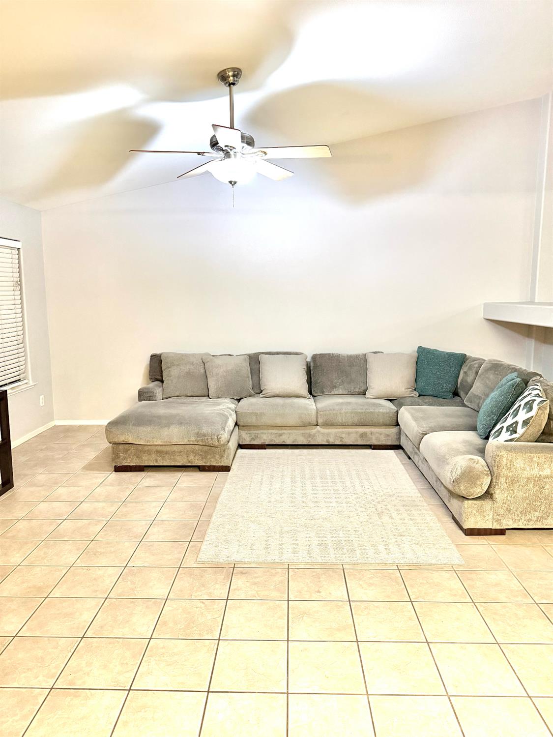 3501 Carson Avenue Clovis, CA 93611 - Photo 10 of 23