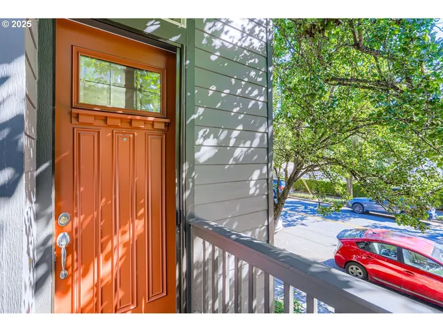 a view of an outdoor space