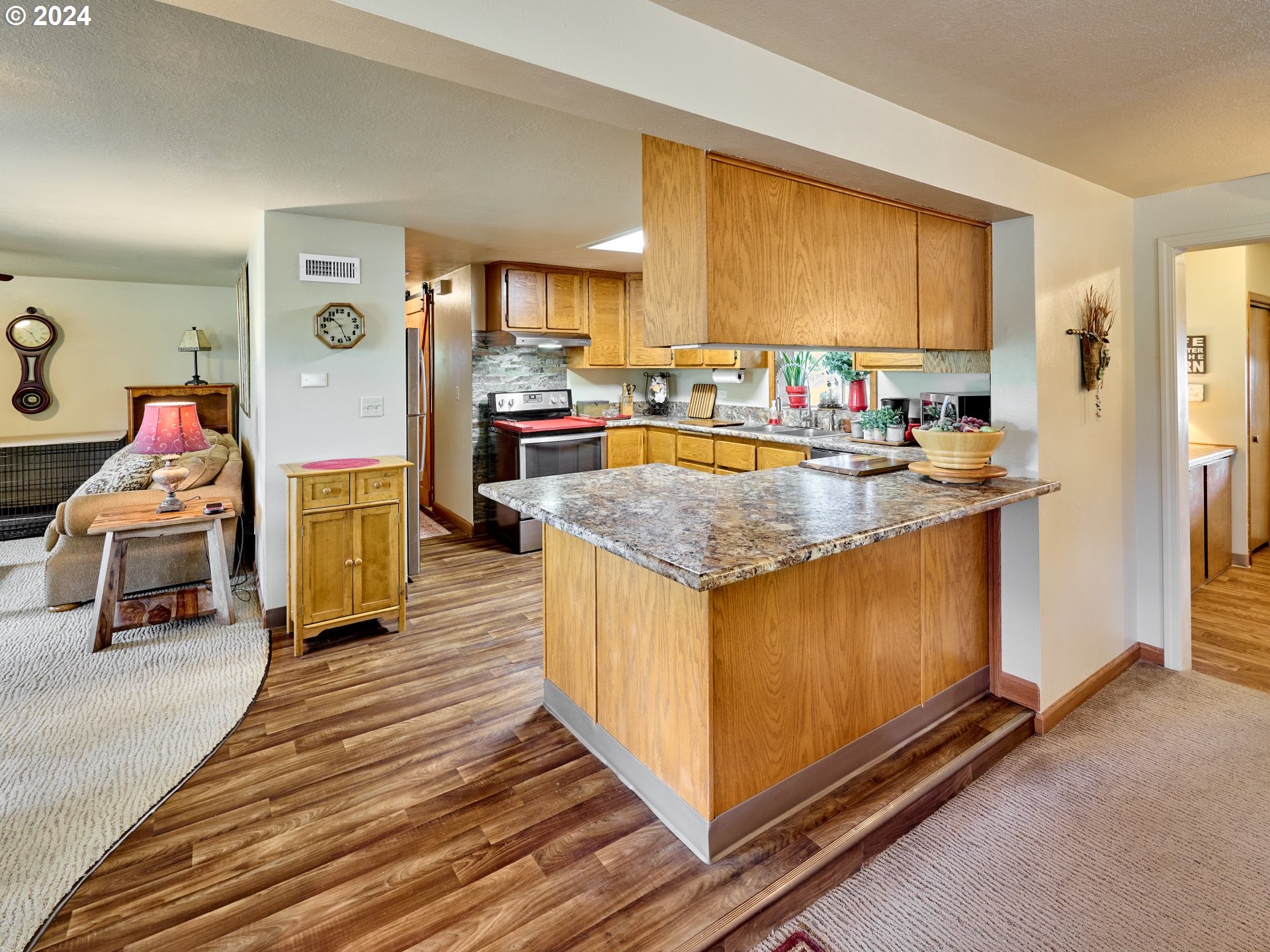17190 Boones Ferry Road Northeast Woodburn, OR 97071 - Photo 11 of 45 Gallery Image 11