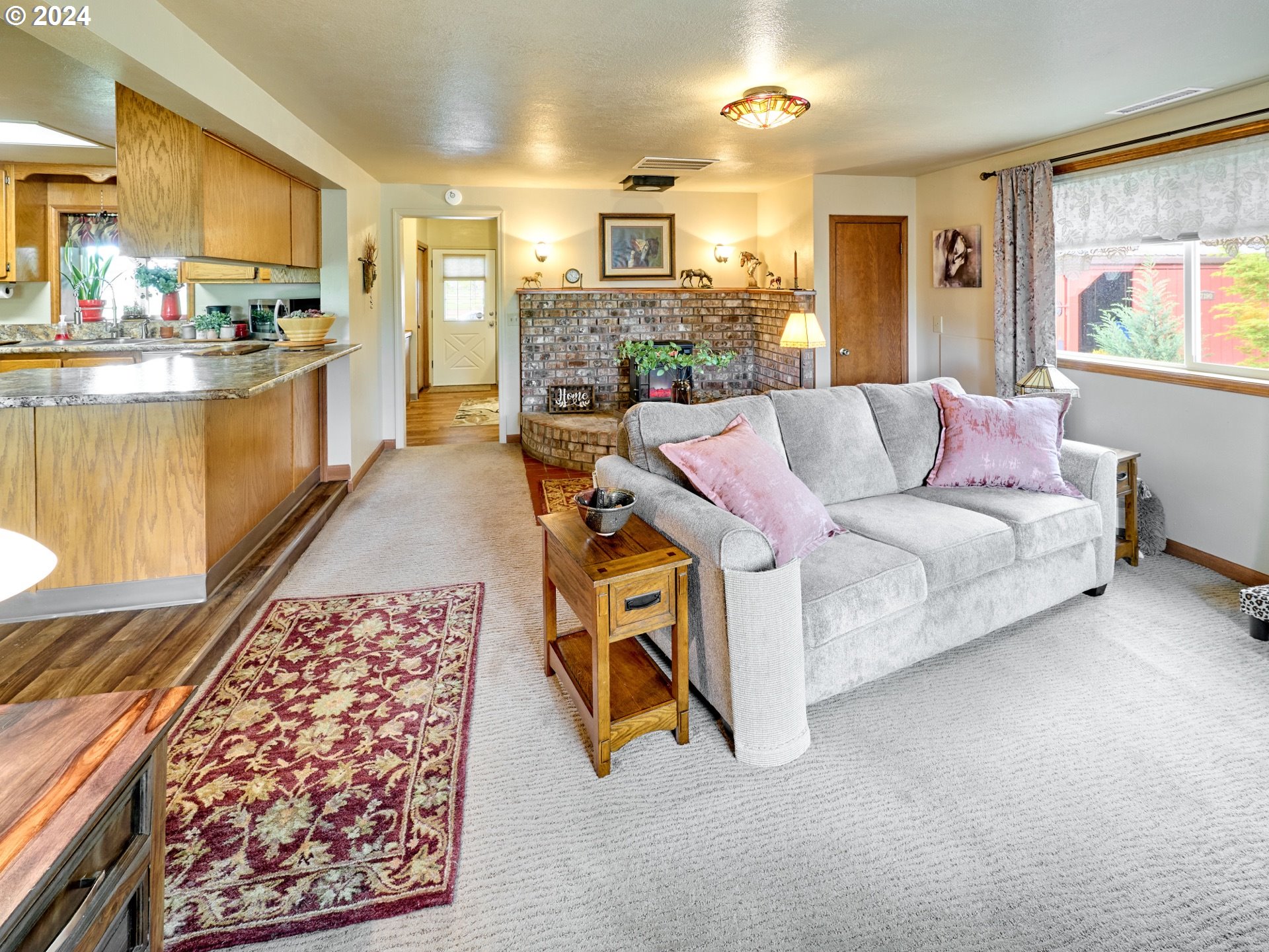 17190 Boones Ferry Road Northeast Woodburn, OR 97071 - Photo 7 of 45 Gallery Image 7