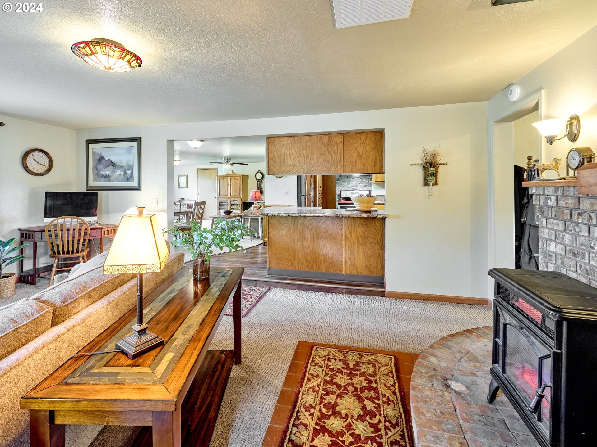 17190 Boones Ferry Road Northeast Woodburn, OR 97071 - Photo 9 of 45 Gallery Image 9