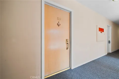 $499,900 | 4915 Tyrone Avenue, Unit 115, Sherman Oaks, CA 91423