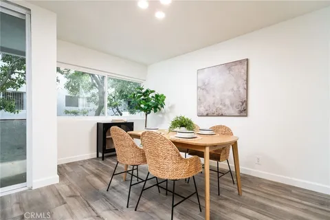 $499,900 | 4915 Tyrone Avenue, Unit 115, Sherman Oaks, CA 91423