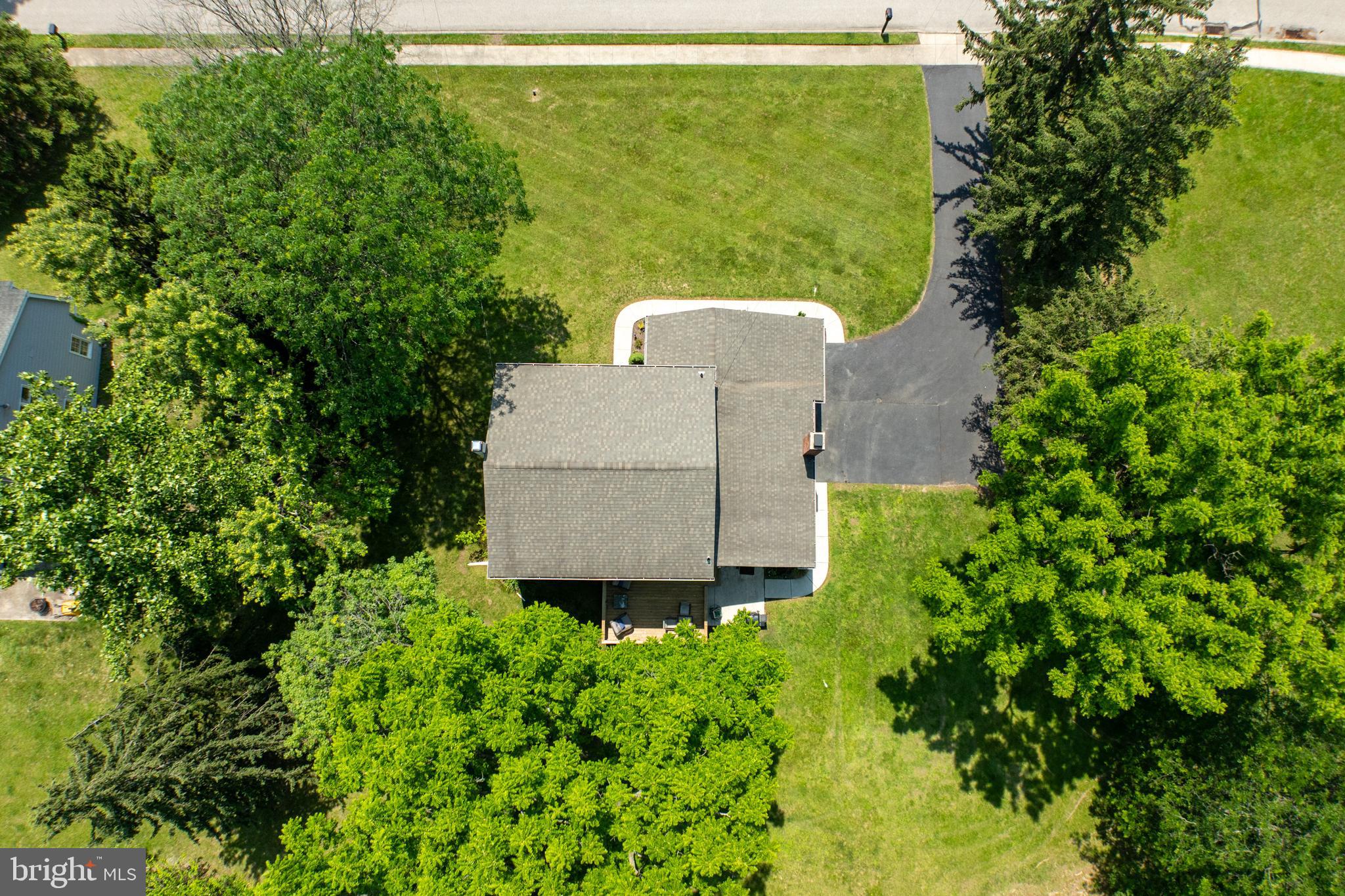 926 Pierce Road Norristown, PA 19403 - Photo 44 of 54 a garden view