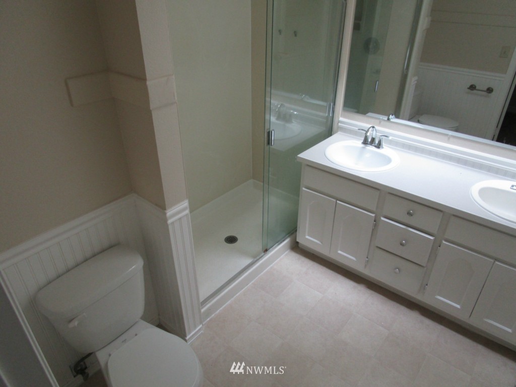 27 199th Street Southeast Bothell, WA 98012 - Photo 11 of 19