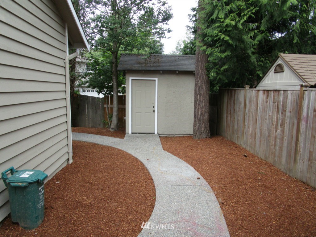 27 199th Street Southeast Bothell, WA 98012 - Photo 18 of 19