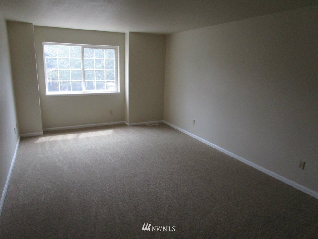 27 199th Street Southeast Bothell, WA 98012 - Photo 6 of 19