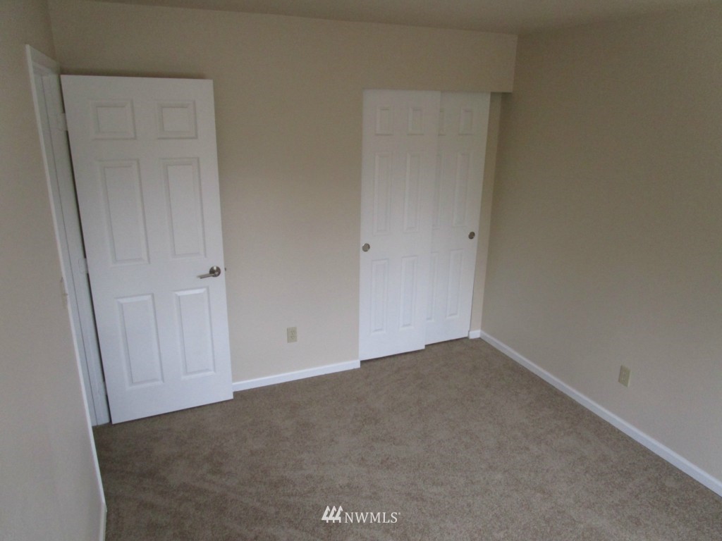 27 199th Street Southeast Bothell, WA 98012 - Photo 7 of 19