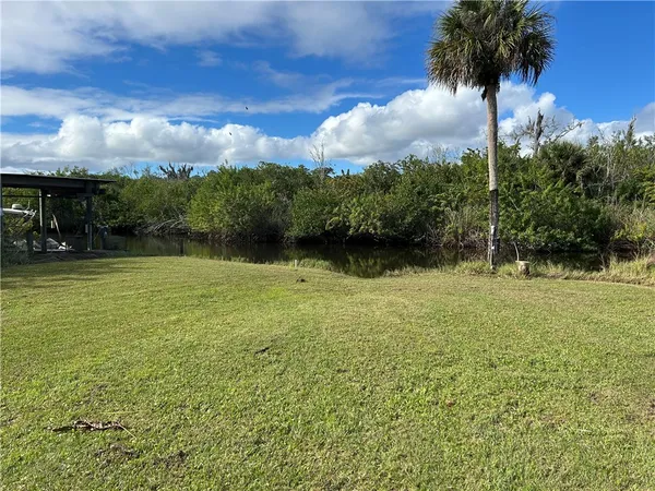 $3,200 | 9418 Fleming Grant Road, Sebastian, FL 32976
