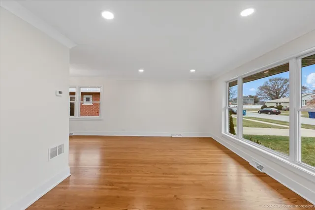 $449,900 | 10316 Lamon Avenue, Oak Lawn, IL 60453