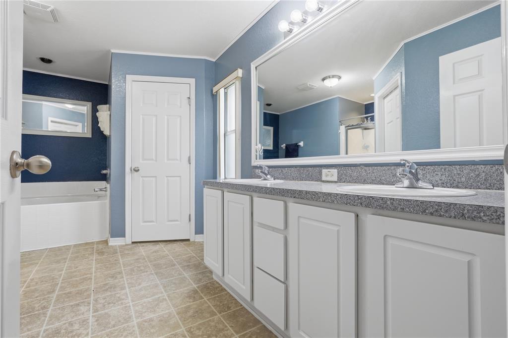 12117 Killian Street Spring Hill, FL 34608 - Photo 4 of 44