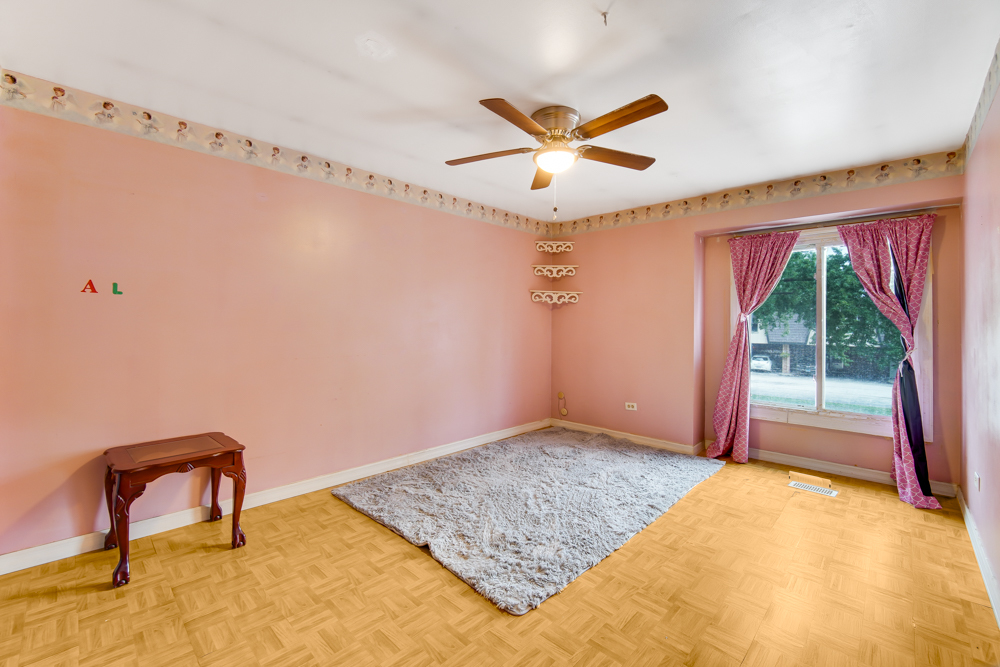 5 Cour Caravelle Palos Hills, IL 60465 - Photo 15 of 26