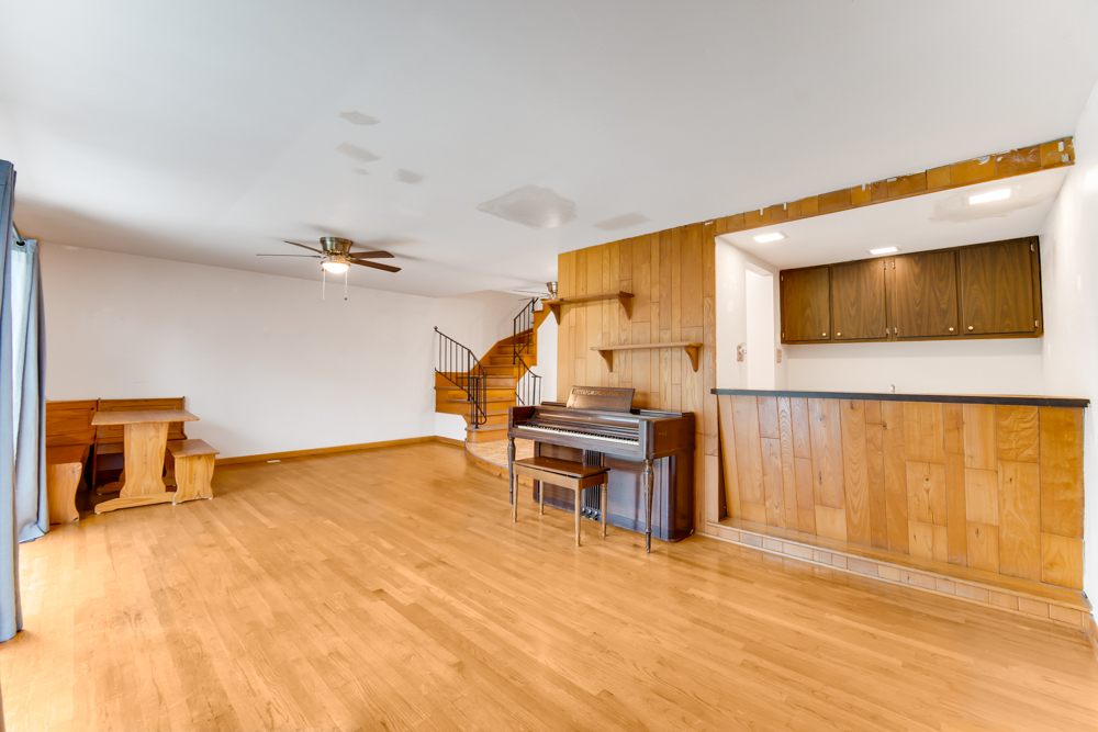 5 Cour Caravelle Palos Hills, IL 60465 - Photo 6 of 26