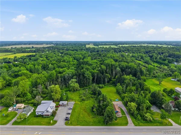 $195,000 | 11092 Broadway, Alden, NY 14004