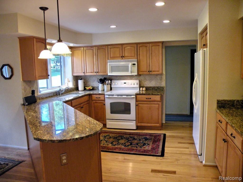 3120 Kilburn Road West Rochester Hills, MI 48306 - Photo 8 of 31