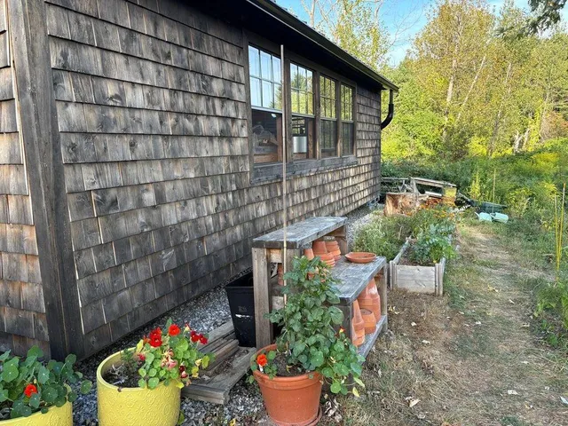 $175,000 | 1612 U.S. Rte 1, Freeport, ME 04032