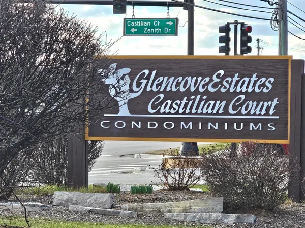 $1,999 | 1018 Castilian Court, Unit 205, Glenview, IL 60025