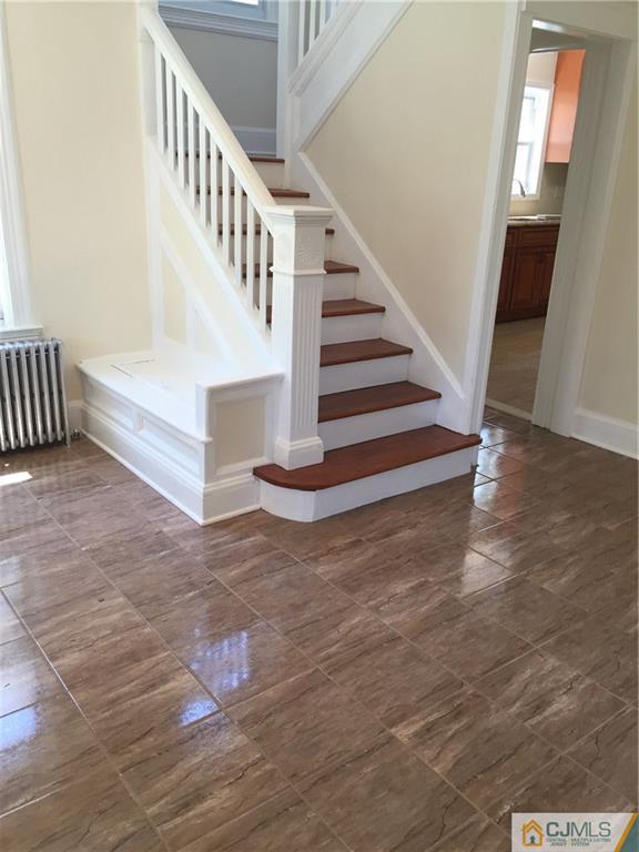 142 New Market Road Dunellen, NJ 08812 - Photo 2 of 24 Gallery Image 2