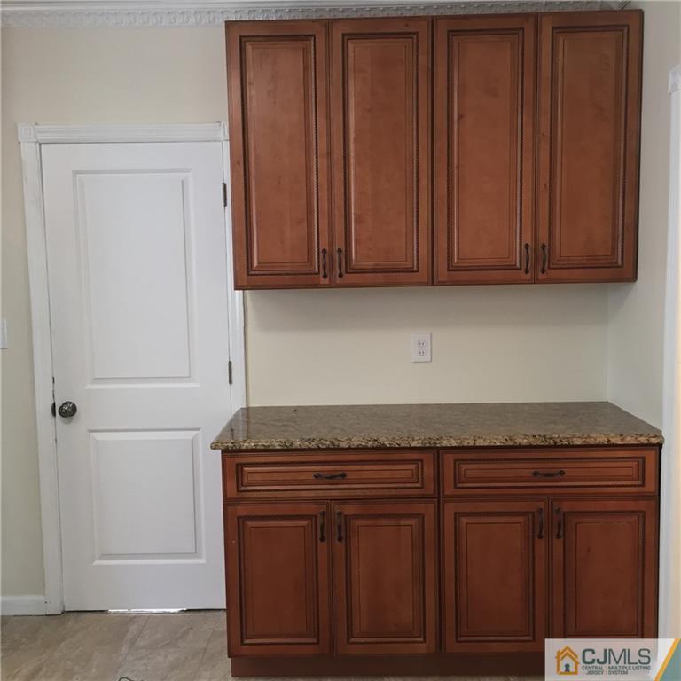 142 New Market Road Dunellen, NJ 08812 - Photo 6 of 24 Gallery Image 6