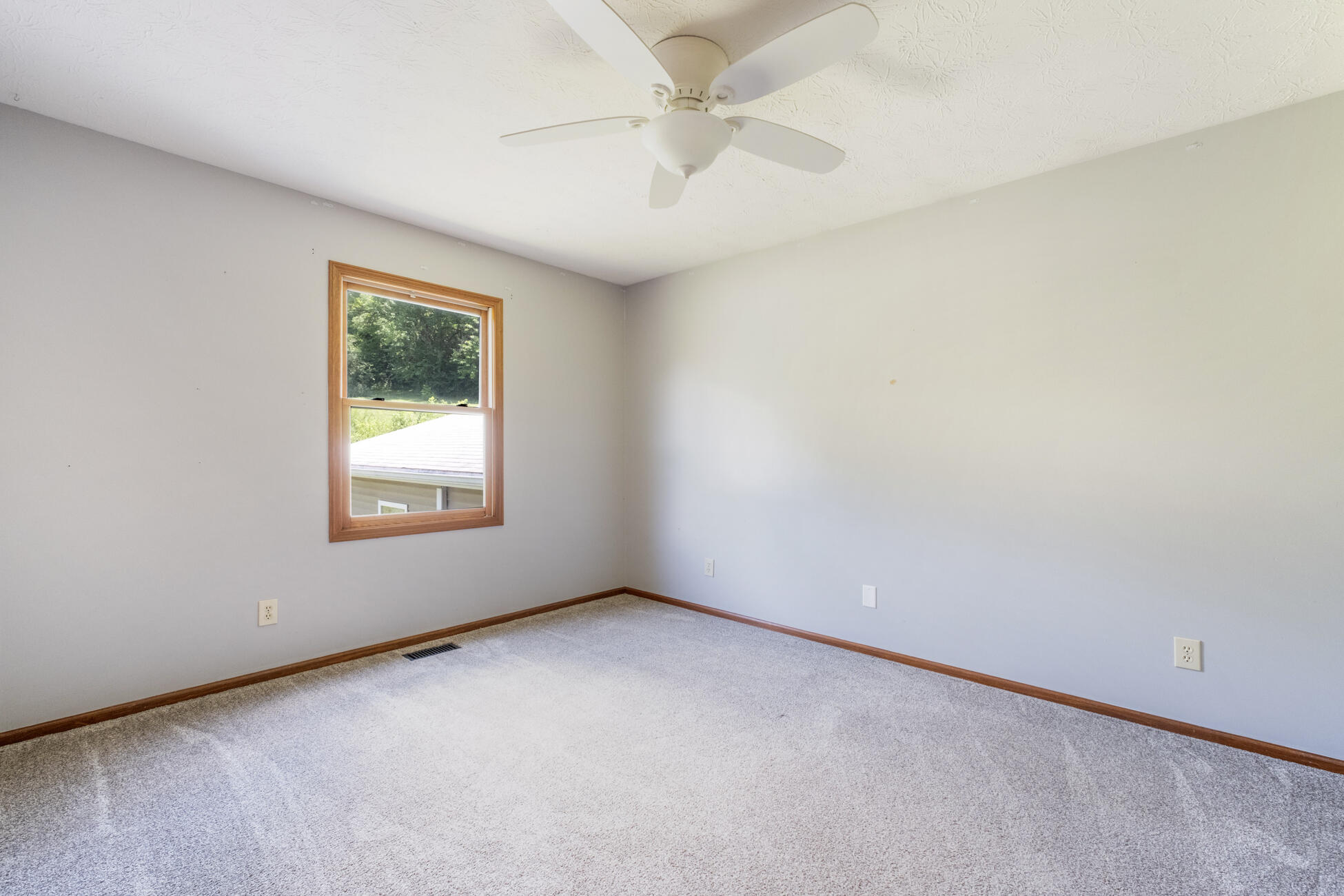 746 Spring Falls Avenue Springfield, OH 45502 - Photo 31 of 72 0 (61)