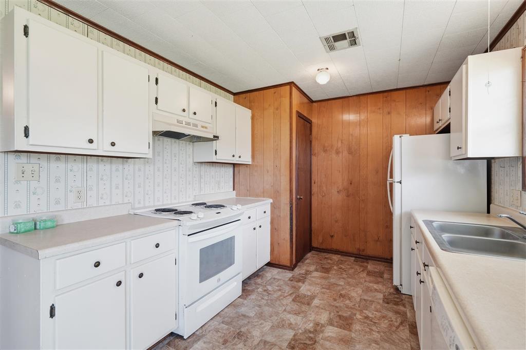 1516 Coreze Street Kinder, LA 70648 - Photo 9 of 23