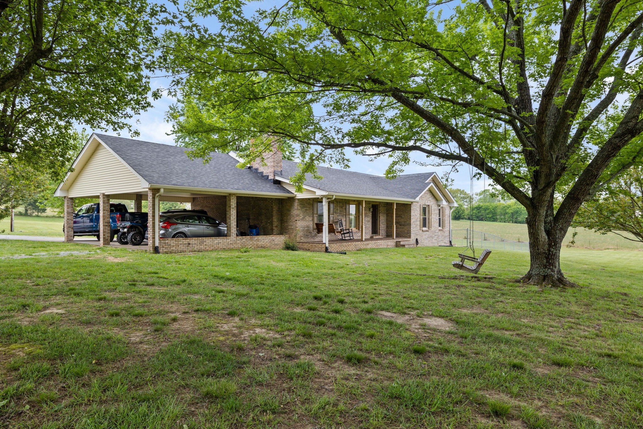 188 Switchboard Road Portland, TN 37148 - Photo 4 of 48 a front view of a house with garden