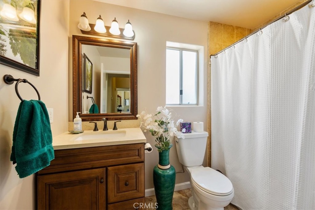 634 Hartnell Road Santa Maria, CA 93455 - Photo 16 of 31 DOWNSTAIRS GUEST BATHRM