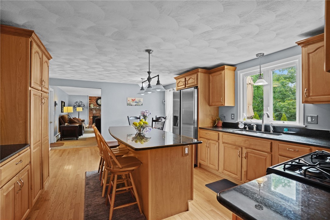 71 Rockridge Road Lincoln, RI 02865 - Photo 13 of 49 Gallery Image 13
