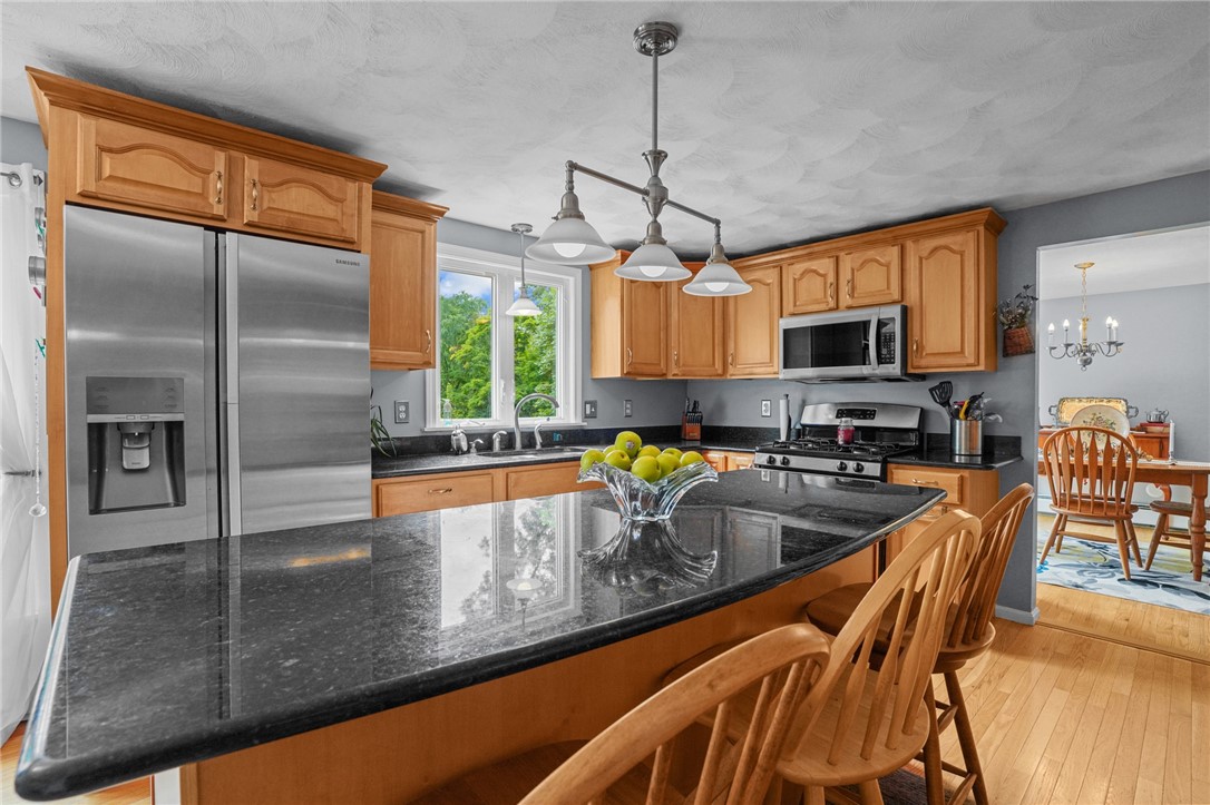 71 Rockridge Road Lincoln, RI 02865 - Photo 14 of 49 Gallery Image 14