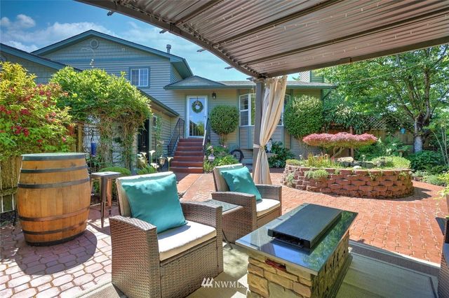 $605,000 | 11218 Southeast 235th Place, Kent, WA 98031