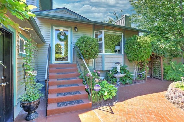 $605,000 | 11218 Southeast 235th Place, Kent, WA 98031