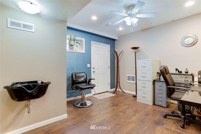 $605,000 | 11218 Southeast 235th Place, Kent, WA 98031