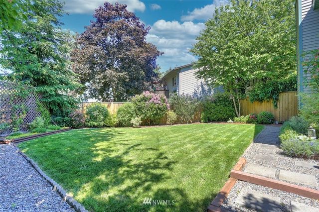 $605,000 | 11218 Southeast 235th Place, Kent, WA 98031