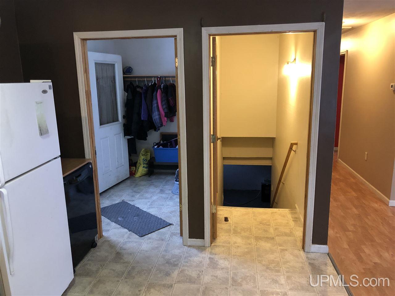 337 Carp Street Ishpeming, MI 49849 - Photo 2 of 25