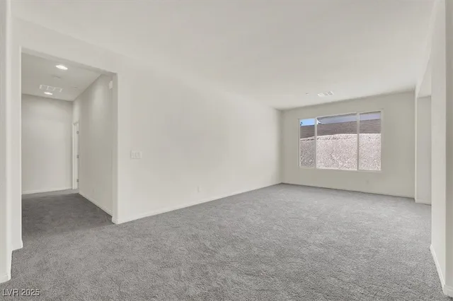 $4,488 | 4709 North Park Street, Las Vegas, NV 89129