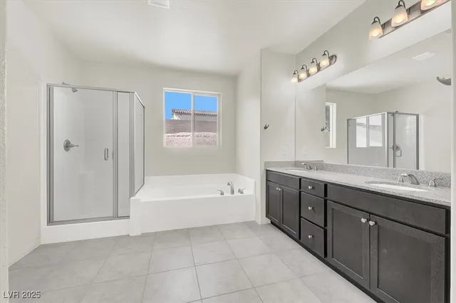 $4,488 | 4709 North Park Street, Las Vegas, NV 89129