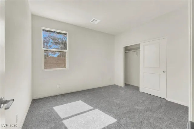 $4,488 | 4709 North Park Street, Las Vegas, NV 89129