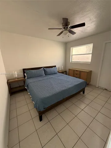 $2,300 | 654 West 29th Street, Unit 2, Hialeah, FL 33012